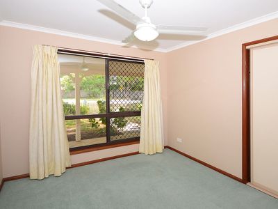 4 WILLIAM STREET, Urangan