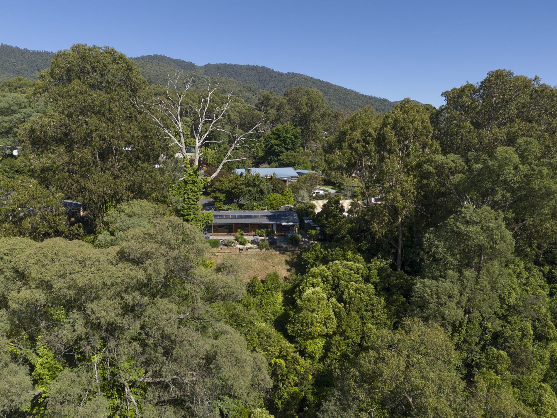 9 Braeside Court, Tawonga South