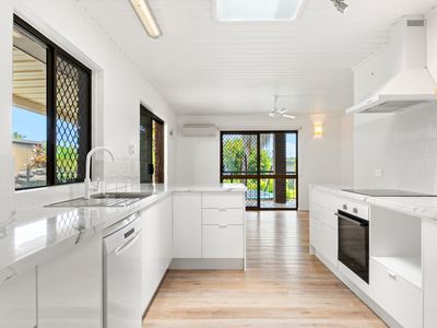 39 Vista Street, Bayview Heights