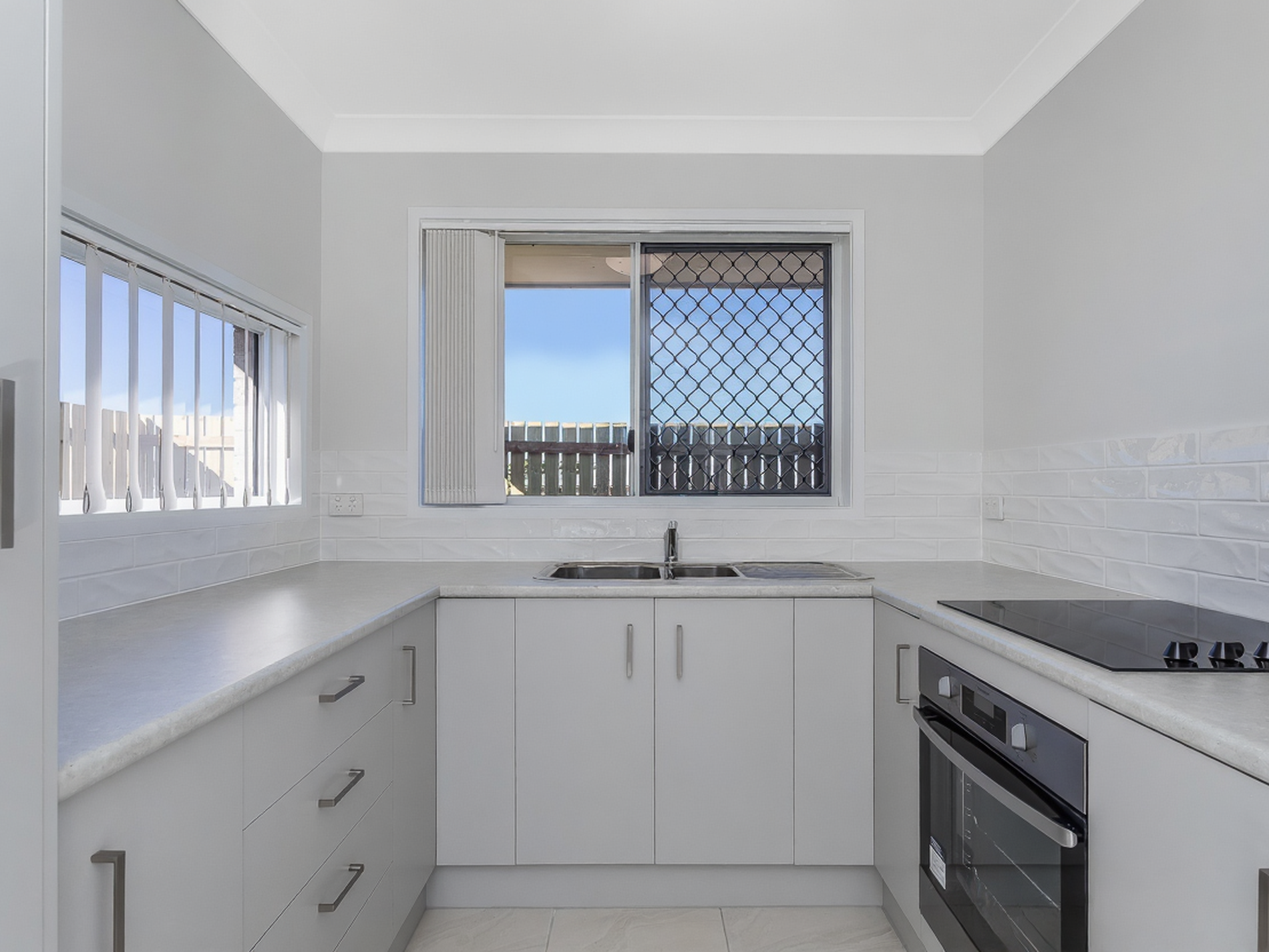4 Skylark Court, Kallangur
