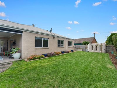 23 Mills Crescent, Port Fairy