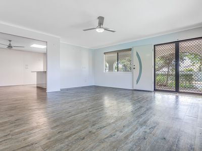 1 Chestnut Drive, Murrumba Downs