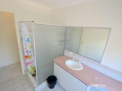8 Rossetti Court, North Lake