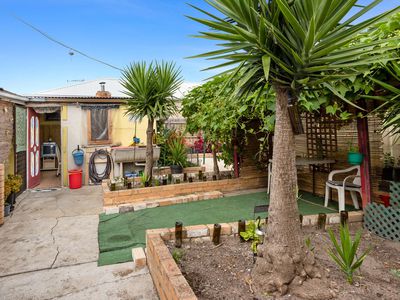 96 Third Avenue, Altona North