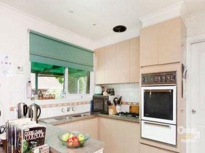 2 Yarrow Court, Berwick