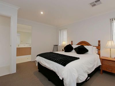 9 Lee-steere Crescent, Piara Waters