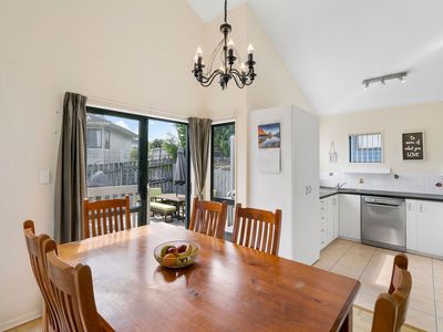 2/28 Pahi Place, West Harbour