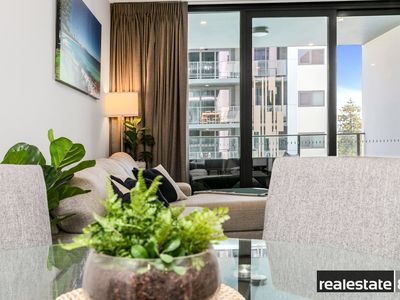 32 / 172 Railway Parade, West Leederville