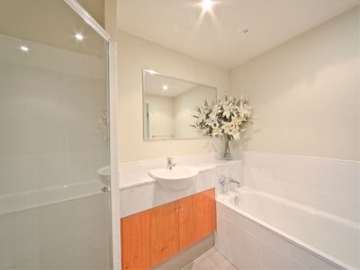 1810 / 77-81 Berry Street, North Sydney