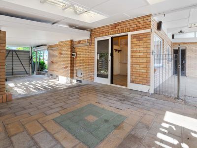 37 SUNNINGDALE AVE, Rochedale South