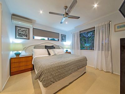 1 Rosier St, Wynnum West