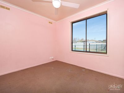 8 WIRILDA CLOSE, Wodonga