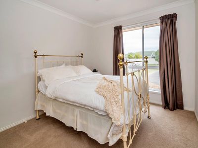 35 Sundown Drive, Paradise Point