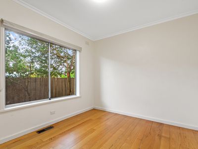 11 McGhee Street, Sale