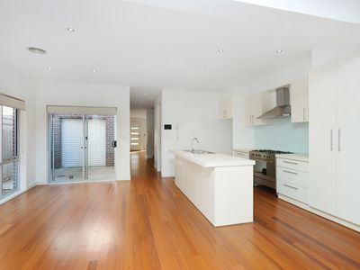 1 / 3 Macedon Street, Maribyrnong
