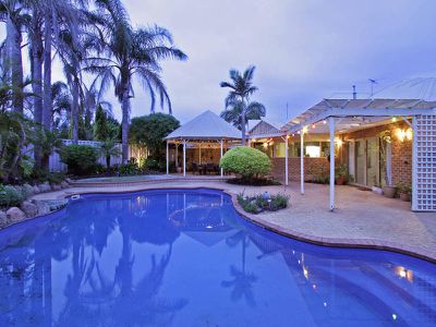28 Green Croft Gdns, Leeming