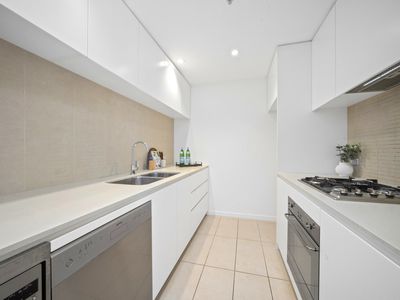 105 / 6 Discovery Point Place, Wolli Creek