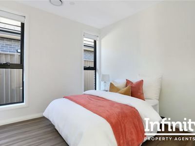 127 Beauchamp Drive, The Ponds