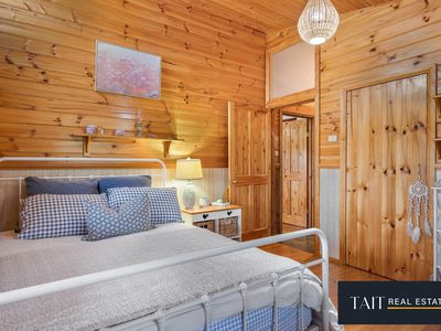 233 Braines Lane, Meadow Creek