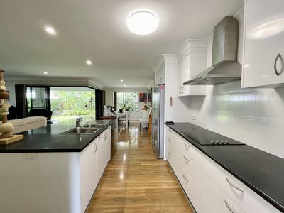 3 Dougan Street, Point Vernon