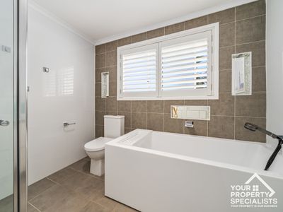 10 Thames Place, Kearns
