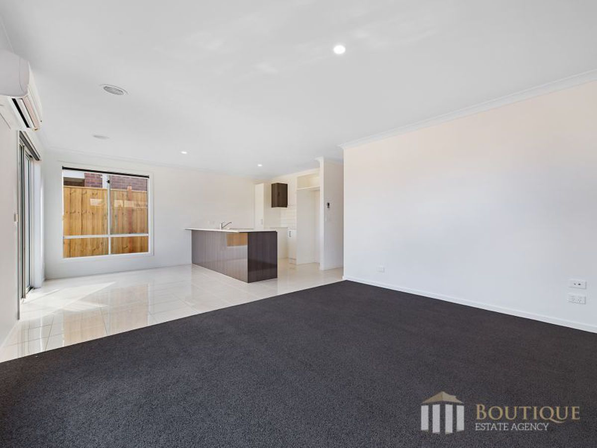 8 Frogmore Street, Pakenham