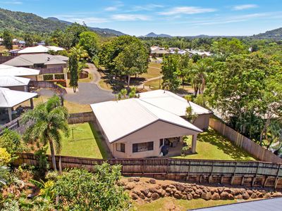 11 ZEBRINA STREET, Redlynch