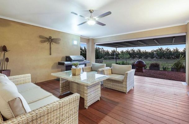 14 Peregrine Road, Oaklands Junction