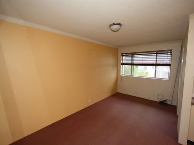 27 / 4 Bank Street, Meadowbank