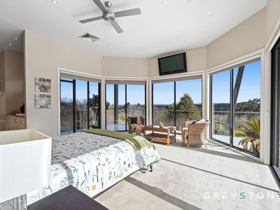 100 Moore Road, Sunbury
