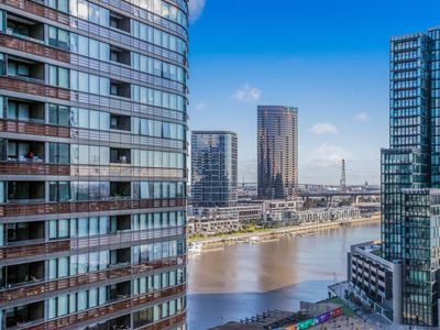 1203W/888 Collins Street, Docklands