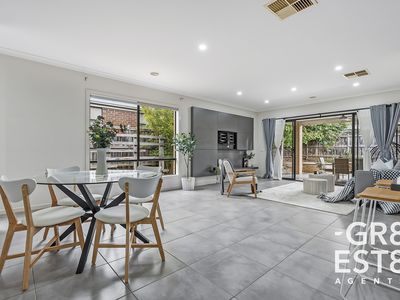 8 John Russell road, Cranbourne West