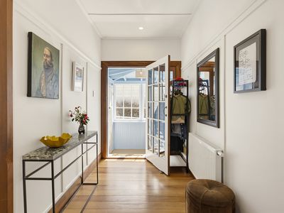 17 Freyberg Street, Lyall Bay