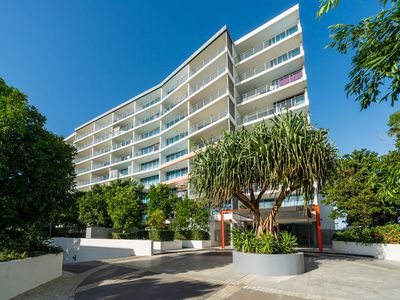 405 / 430 Marine Parade, Biggera Waters