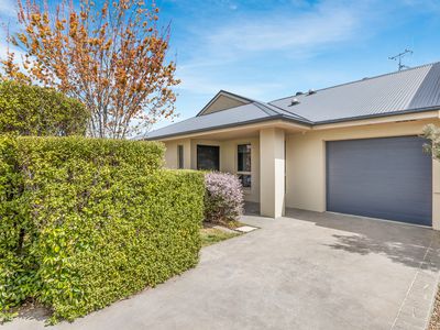 100a Halloran Drive, Jerrabomberra