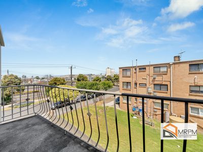 13 / 104 Cross Street, Footscray