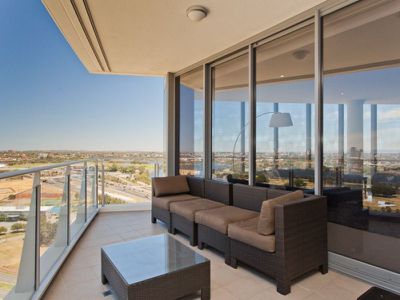 1905 / 96 Bow River, Burswood