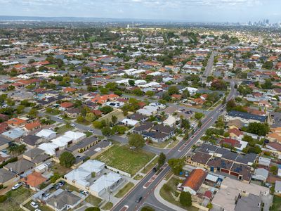 28 Stroughton Road, Westminster