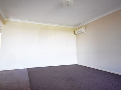 16 Dunheved Circle, Dubbo
