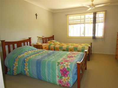 9 Woodlands Drive, Rochedale South