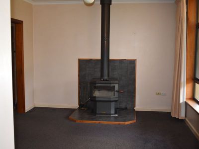 25 English Drive, Millicent