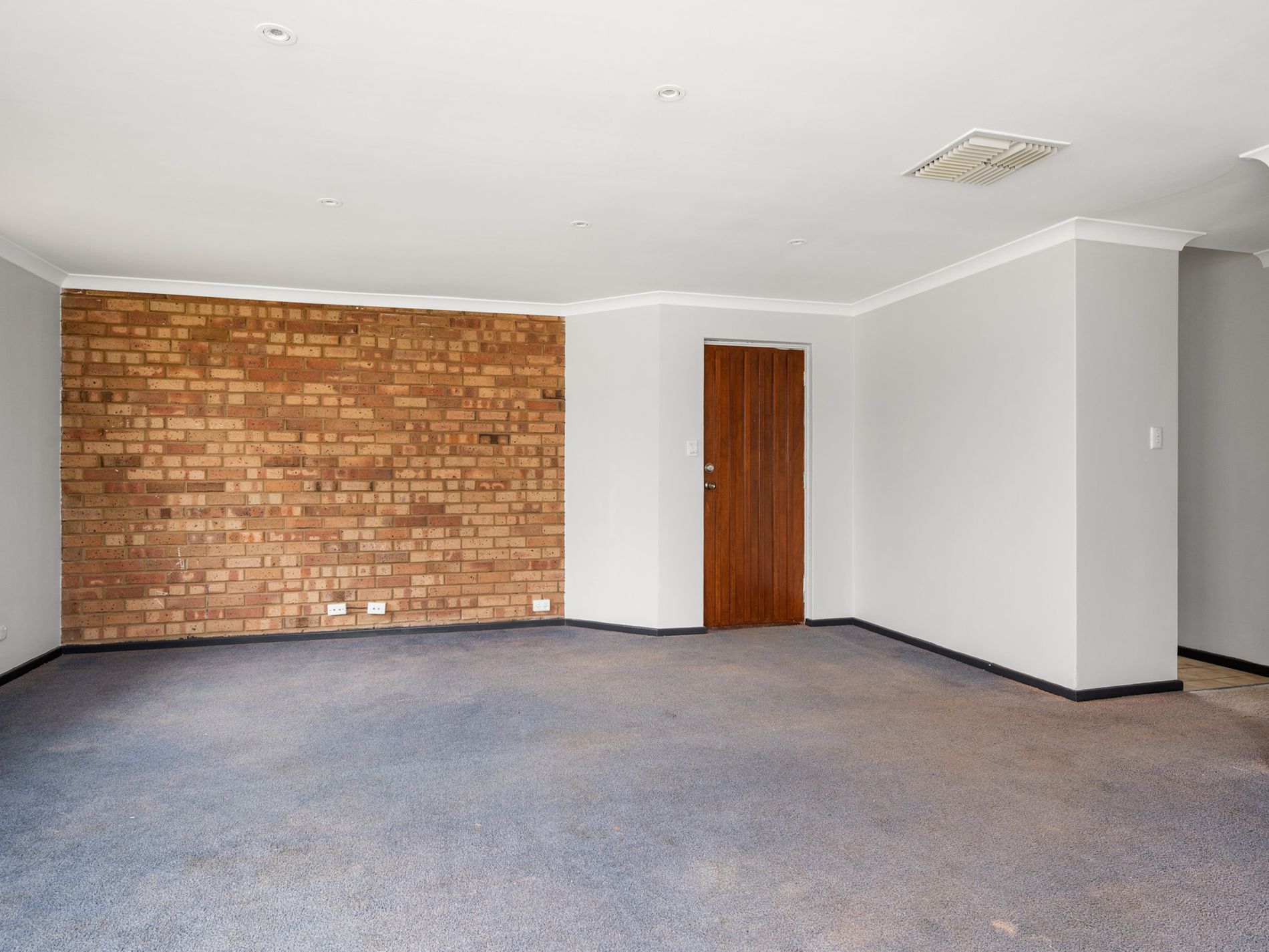 2A Kirwan Court, Hannans