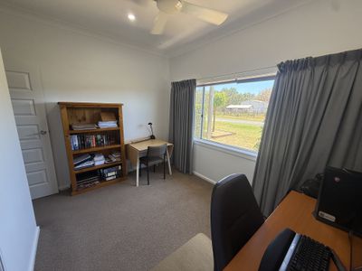 11 Cheney Road, Parkes