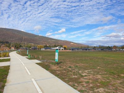 Kings Grove Estate Sale Street, Huonville