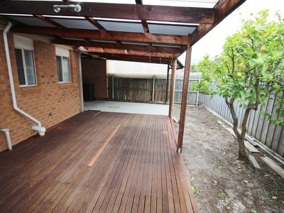 8A Calder Street, Manifold Heights