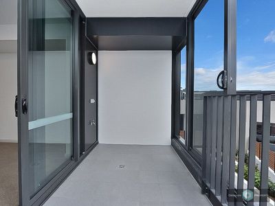 809 / 10 Burroway Road, Wentworth Point