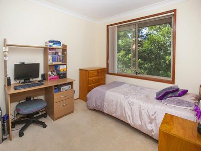 6 Sandalwood Road, Farmborough Heights