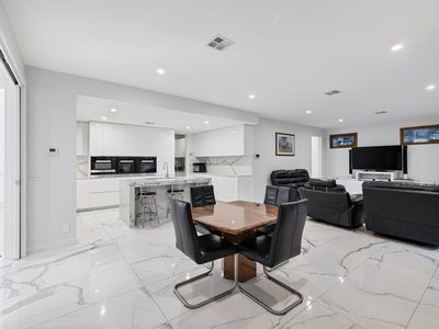 4 Crowther Place, Curtin