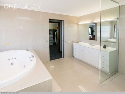 11 Ariadne Street, River Heads