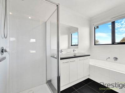 1 / 8 Mountview Drive, Diggers Rest